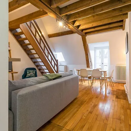 La Plume Aux Pieds Du Parvis Saint Jean Apartment Dijon Exterior photo