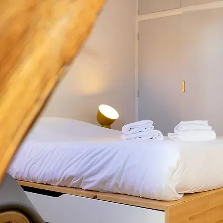 La Plume Aux Pieds Du Parvis Saint Jean Apartment Dijon Exterior photo